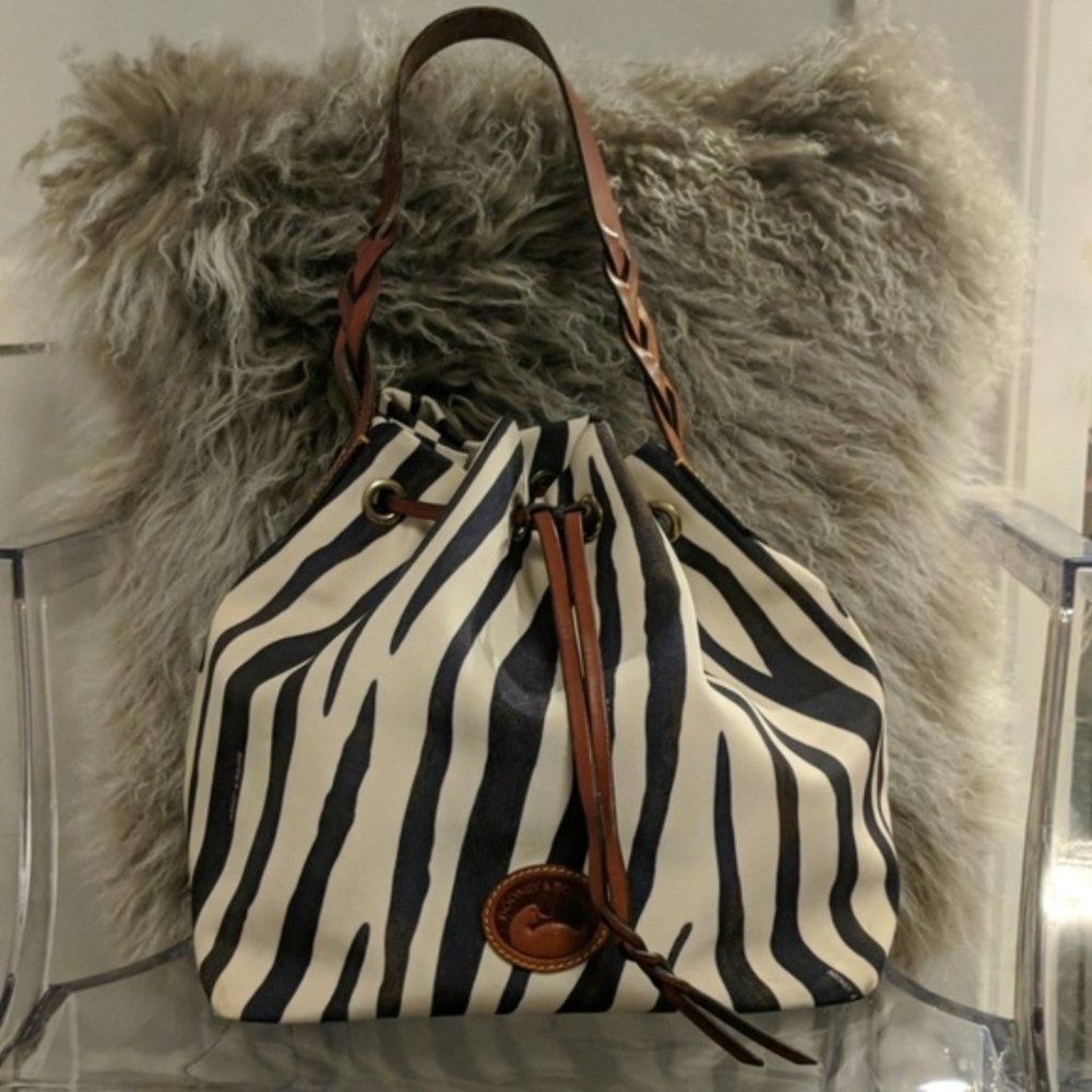 Dooney & Bourke Tote
